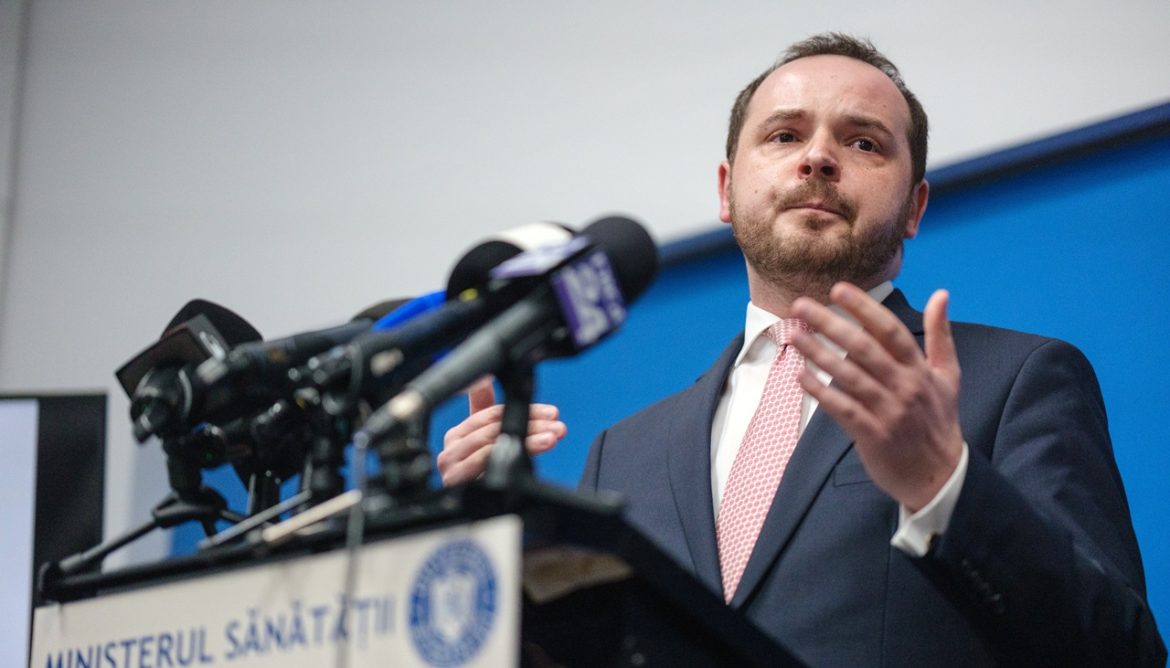 ministrul-sanatatii,-anunt-despre-mircea-lucescu:-„prognosticul-este-unul-rezervat”