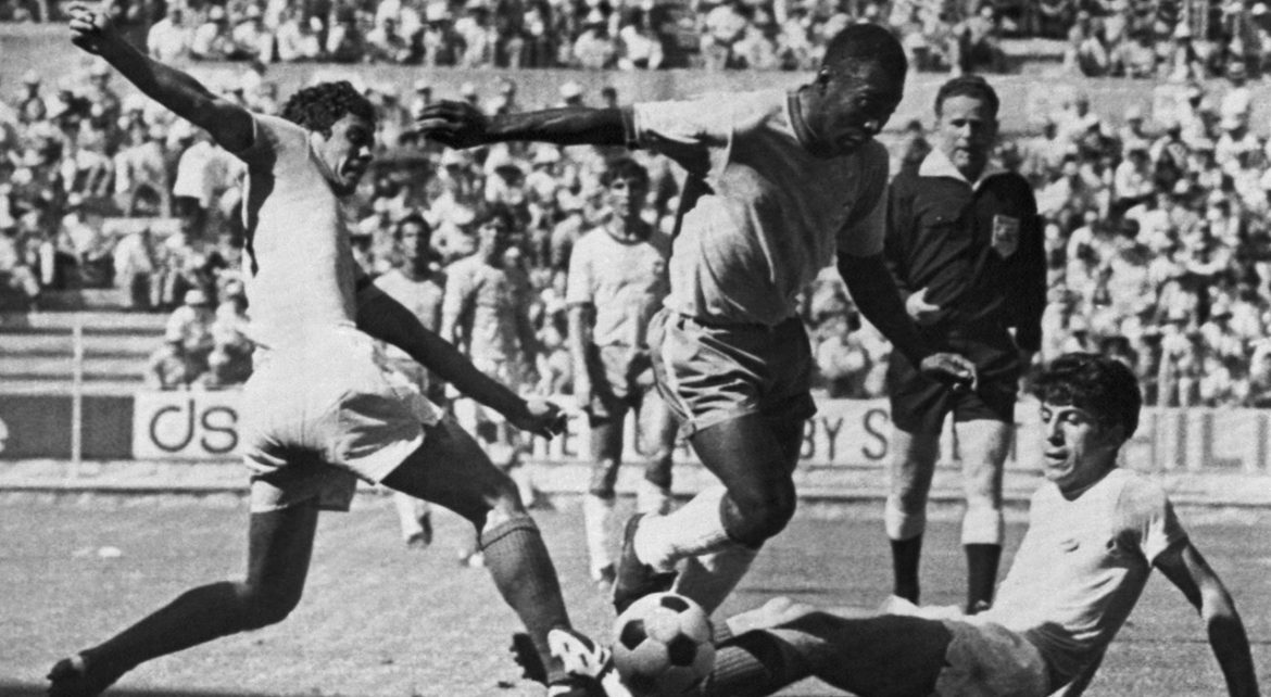 mircea-lucescu-a-donat-un-obiect-rar-de-1800.000-de-euro!-s-a-aflat-totul-dupa-moartea-lui