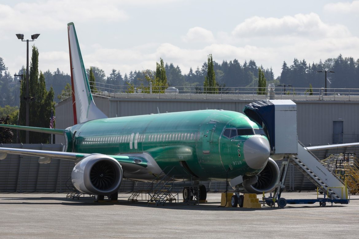 ce-s-a-intamplat-cu-aeronava-mircea-lucescu,-primul-boeing-737-max-pe-care-il-are-tarom